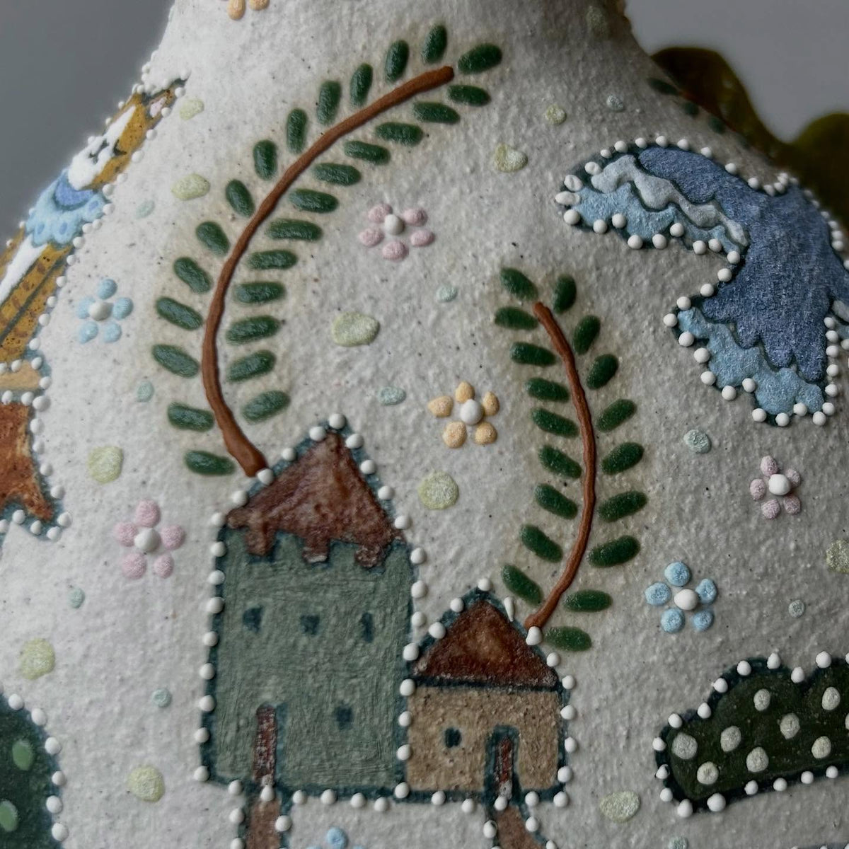 Handmade Ceramic Sleeping Fox Vase | Whimsical Woodland Pottery Bottle with 3D Leaves & River Scene | Cute Nature Home Decor | Unique Gift for Her