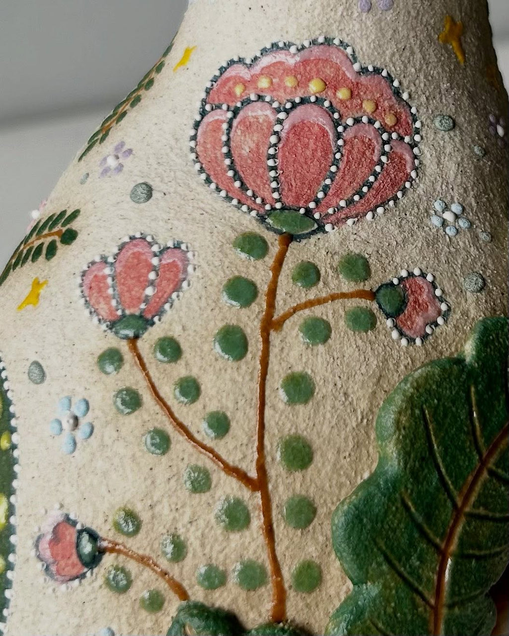 Handmade Ceramic Sleeping Fox Vase | Whimsical Woodland Pottery Bottle with 3D Leaves | Cute Nature Home Decor | Unique Gift for Her