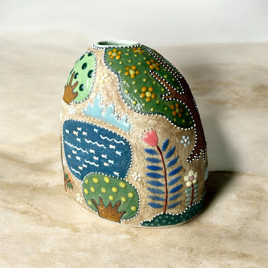Handmade Ceramic Bear Vase | Whimsical Woodland Animal Pottery | Cute Illustrated Home Decor | Unique Nature Lover Gift